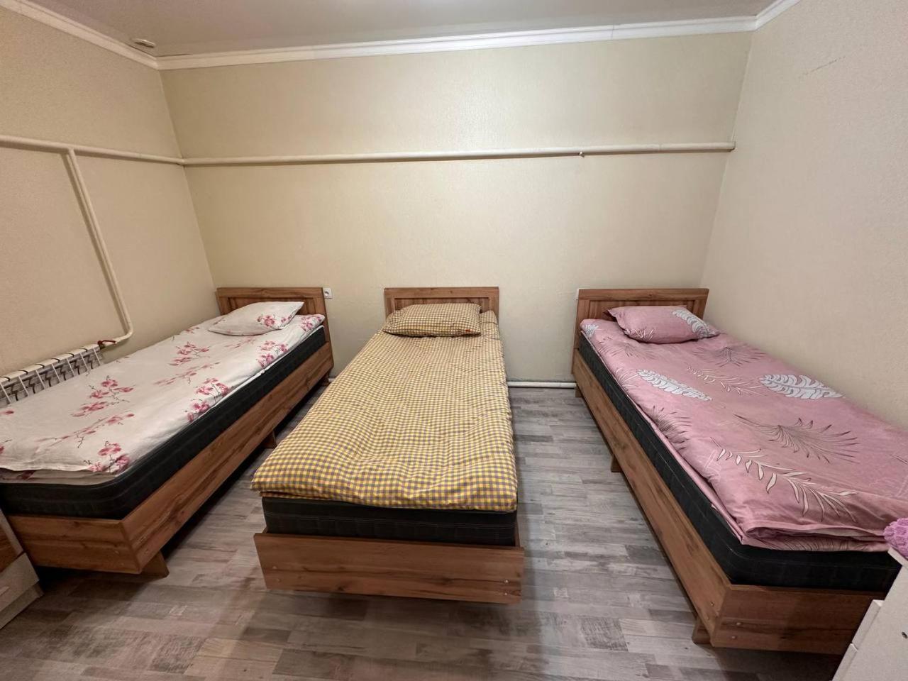 Bed and Breakfast Pamko Naryn Esterno foto